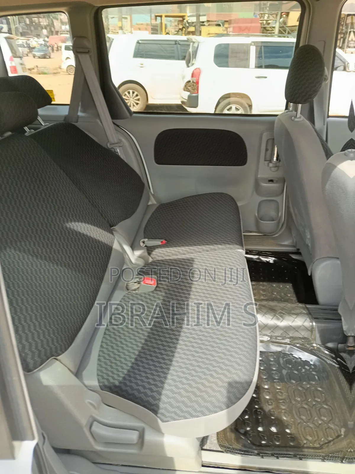 Toyota Sienta 2012 White