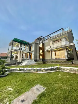 6bdrm Mansion in Arkright Bwebajja, Central Division for sale