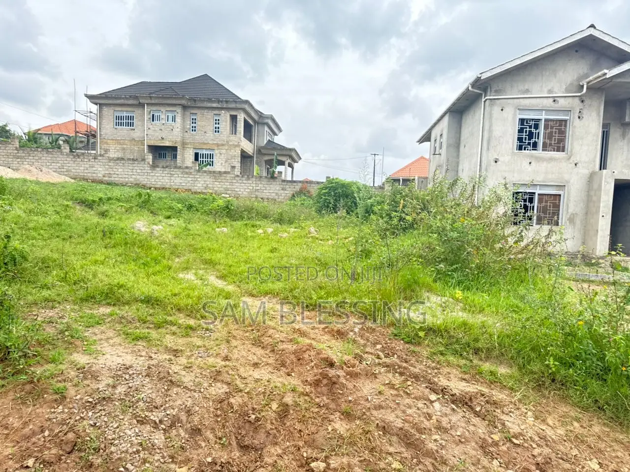 12 Decimals for Sale in Kira