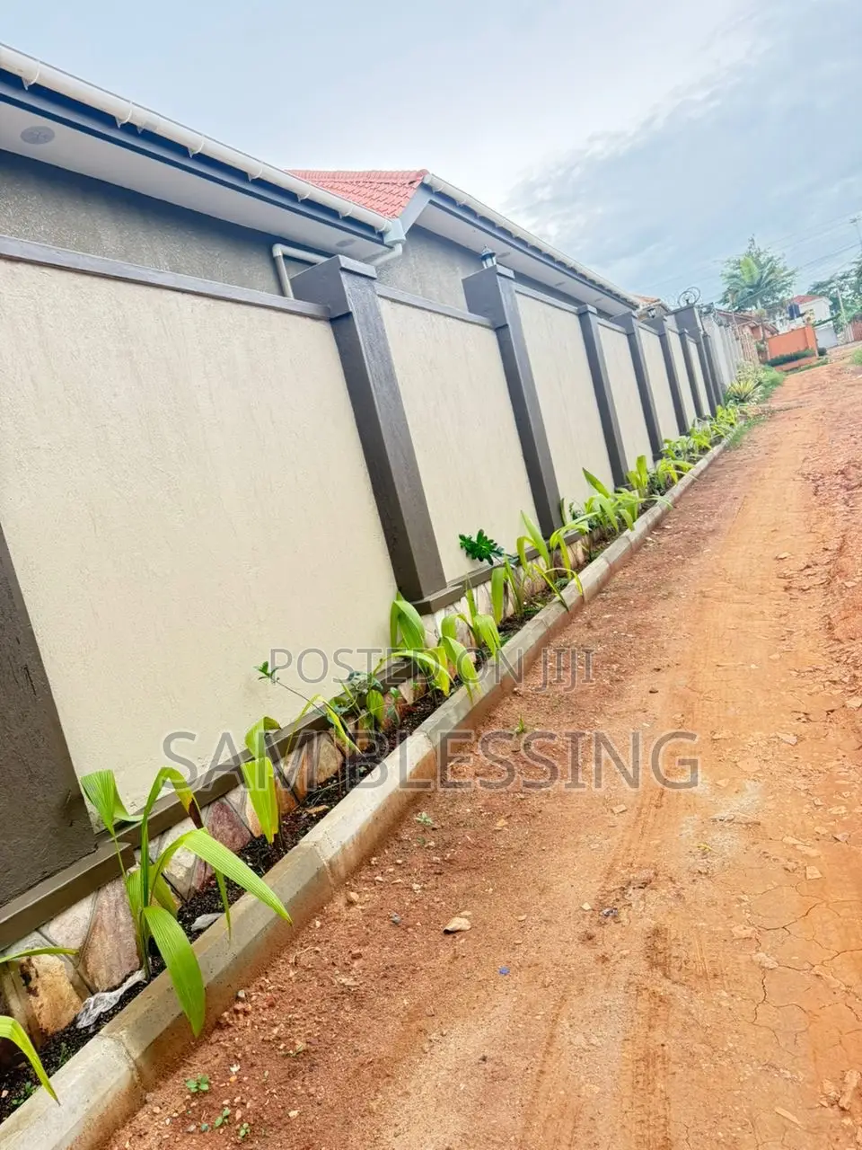 4bdrm Duplex in Najjera, Central Division for sale