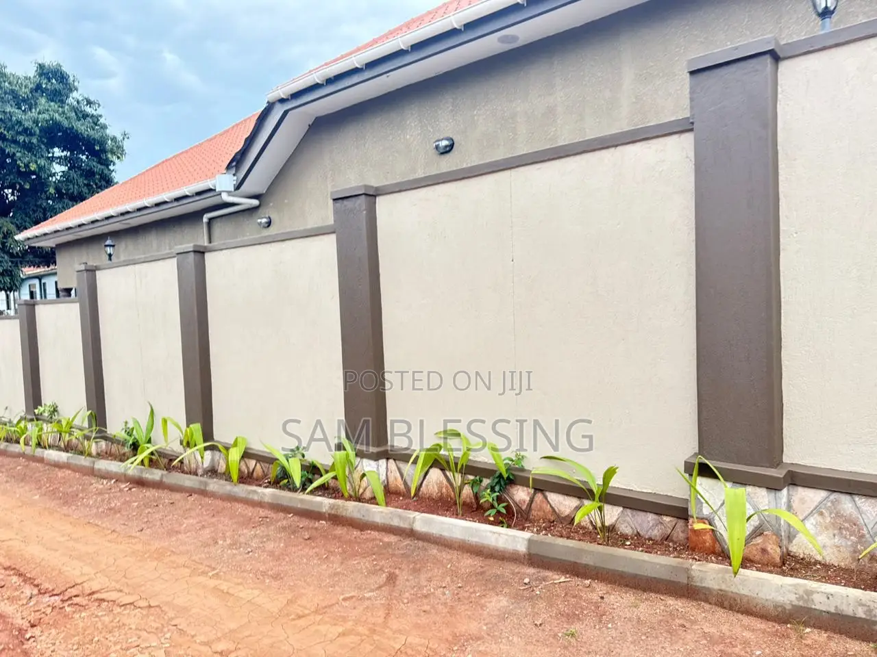 4bdrm Duplex in Najjera, Central Division for sale