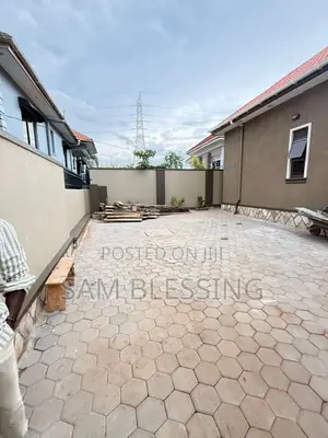 4bdrm Duplex in Najjera, Central Division for sale