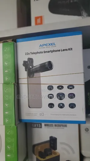 Apexel 22x Telephoto Smartphone Lens Kit, Which Transforms a Phone Cam