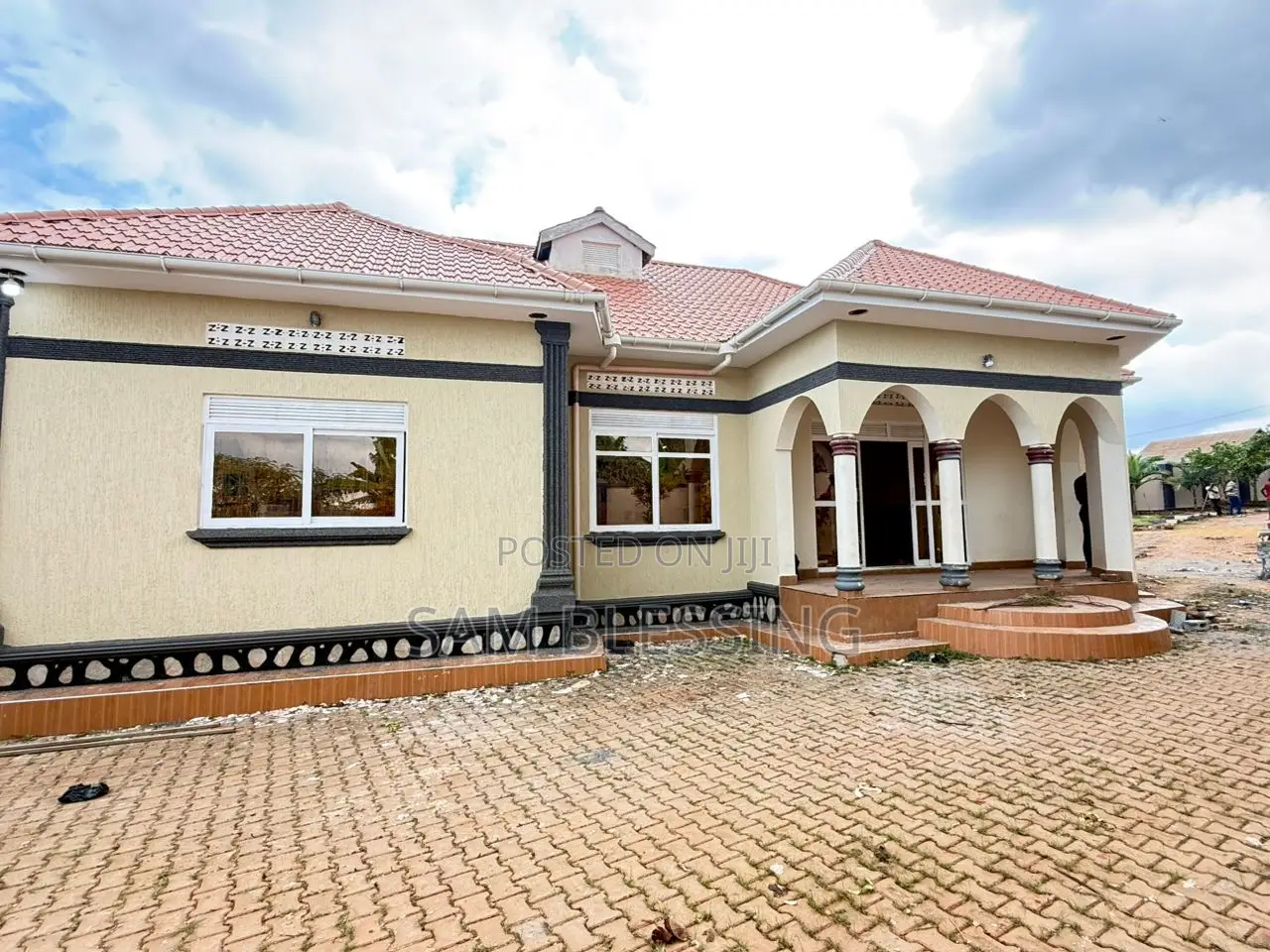 4bdrm House in Kira, Central Division for sale