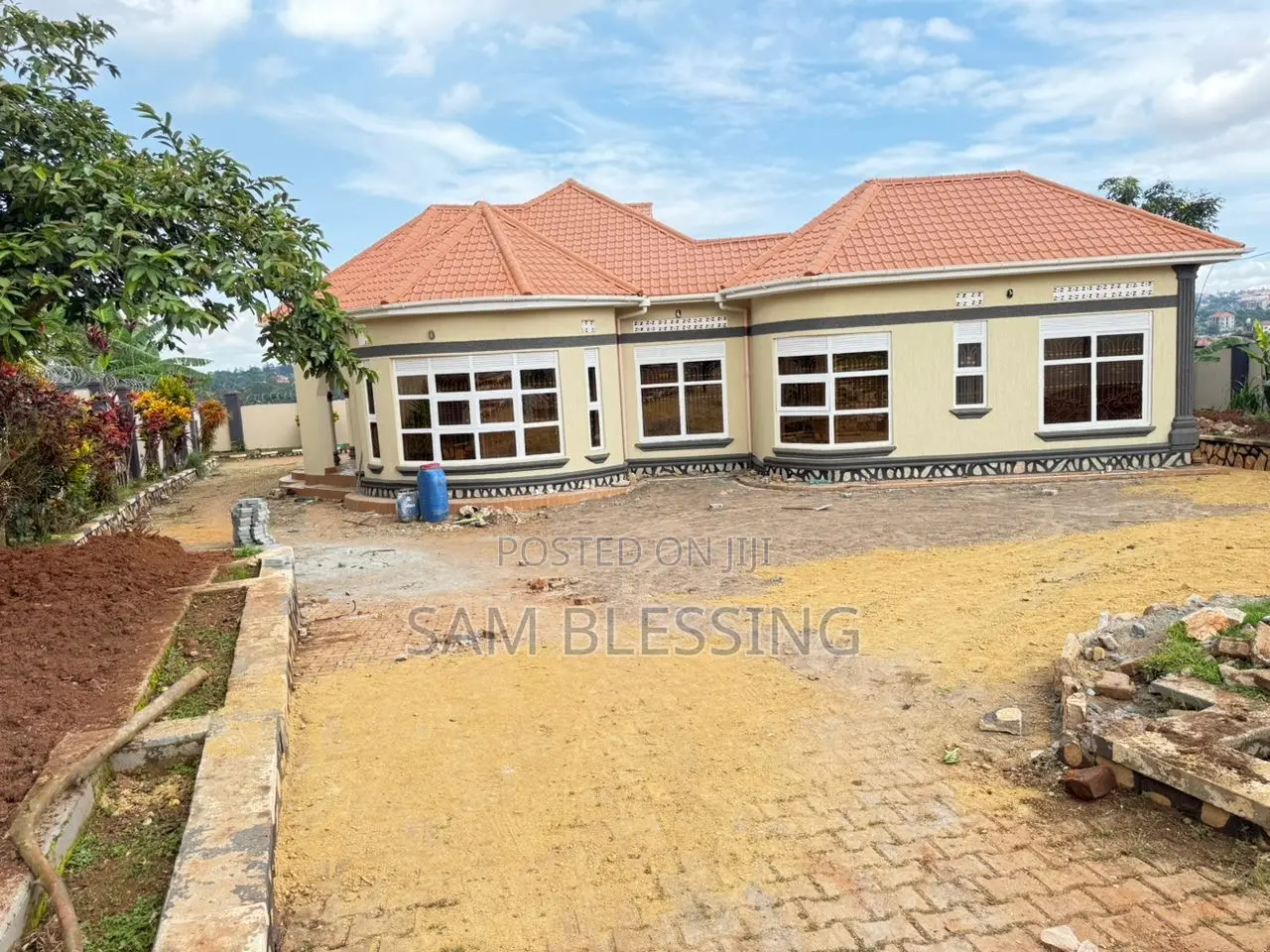 4bdrm House in Kira, Central Division for sale