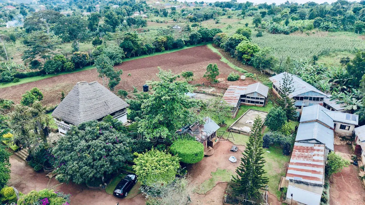40 Acres on Masaka-Kampala Main Rd. Kampiringisa
