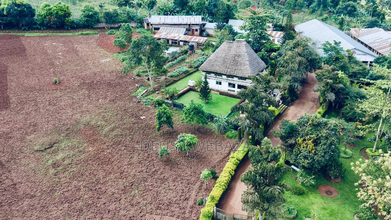 40 Acres on Masaka-Kampala Main Rd. Kampiringisa