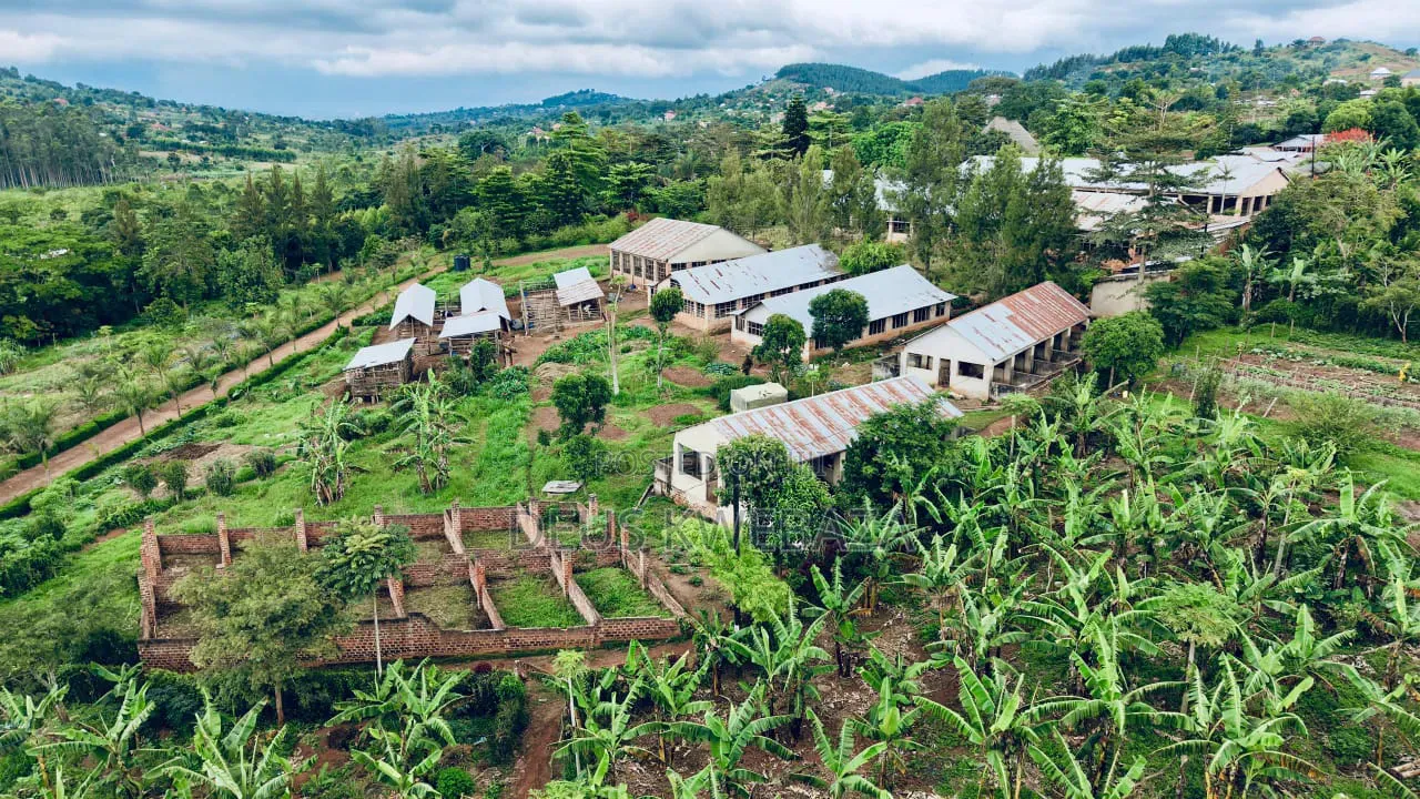 40 Acres on Masaka-Kampala Main Rd. Kampiringisa