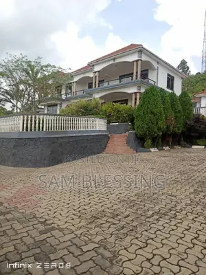 7bdrm Mansion in Kyegera, Central Division for sale