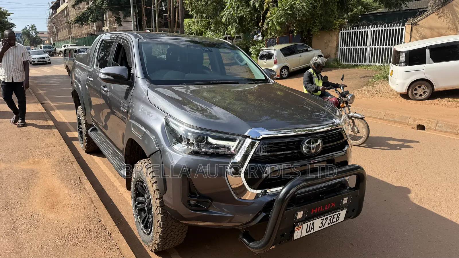 Toyota Hilux 2019 Gray