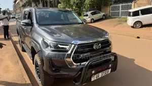Toyota Hilux 2019 Gray