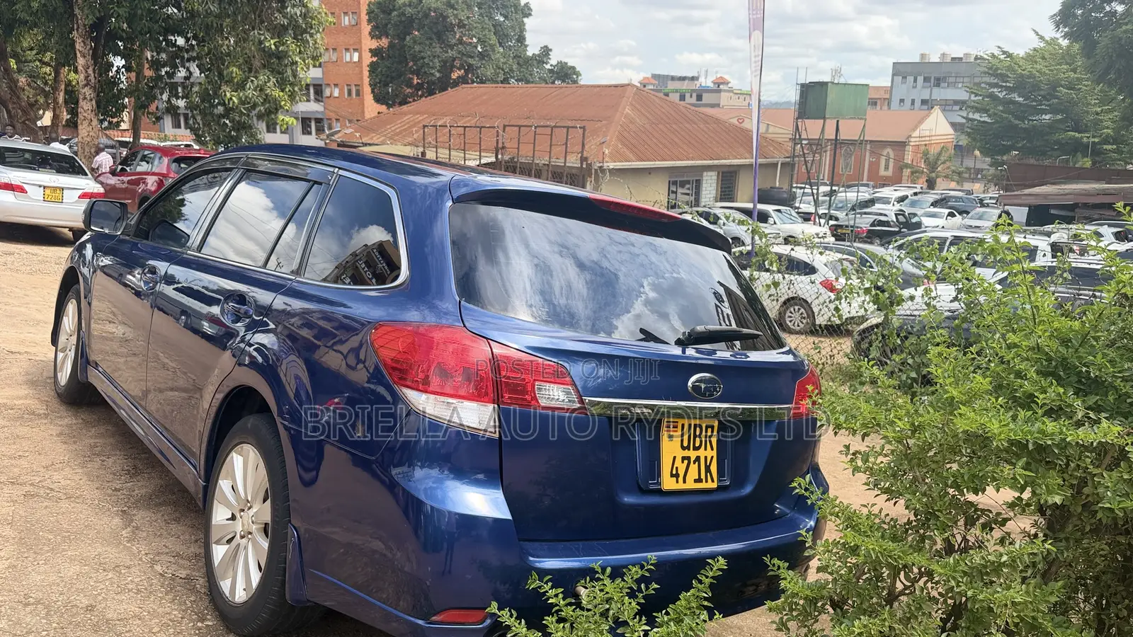 Subaru Legacy 2011 Blue