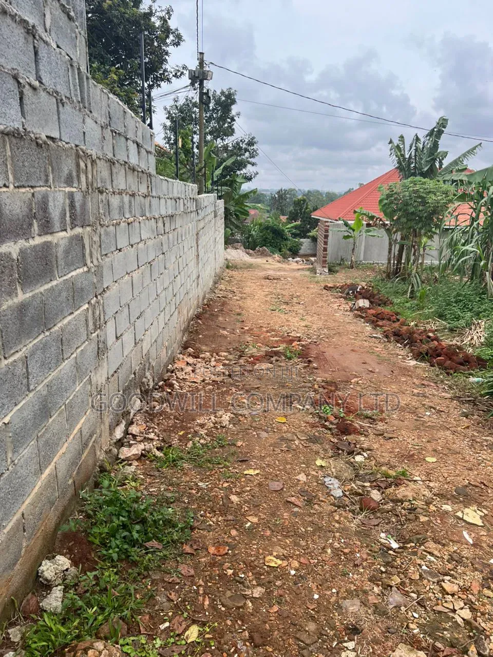 100*70feet Plot of Land in Sonde Few Meters From Tarmac