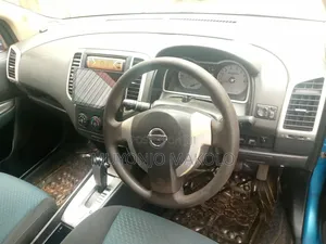 Nissan Wingroad 2010 Blue