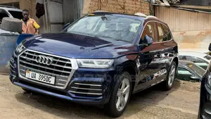 Audi Q5 2018 Blue