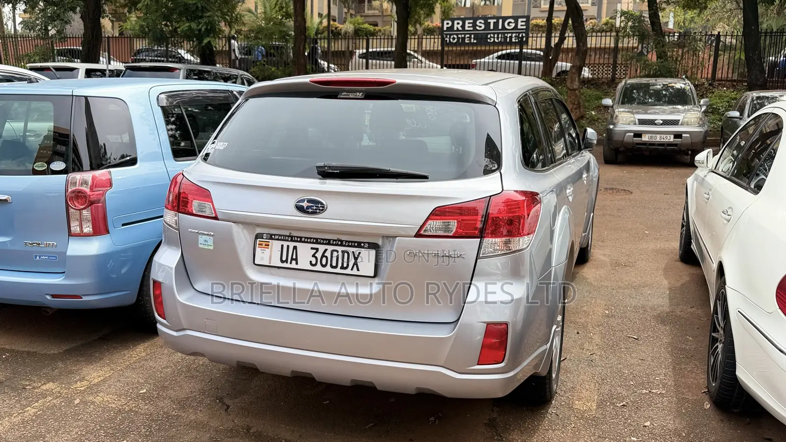 Subaru Outback 2011 Silver