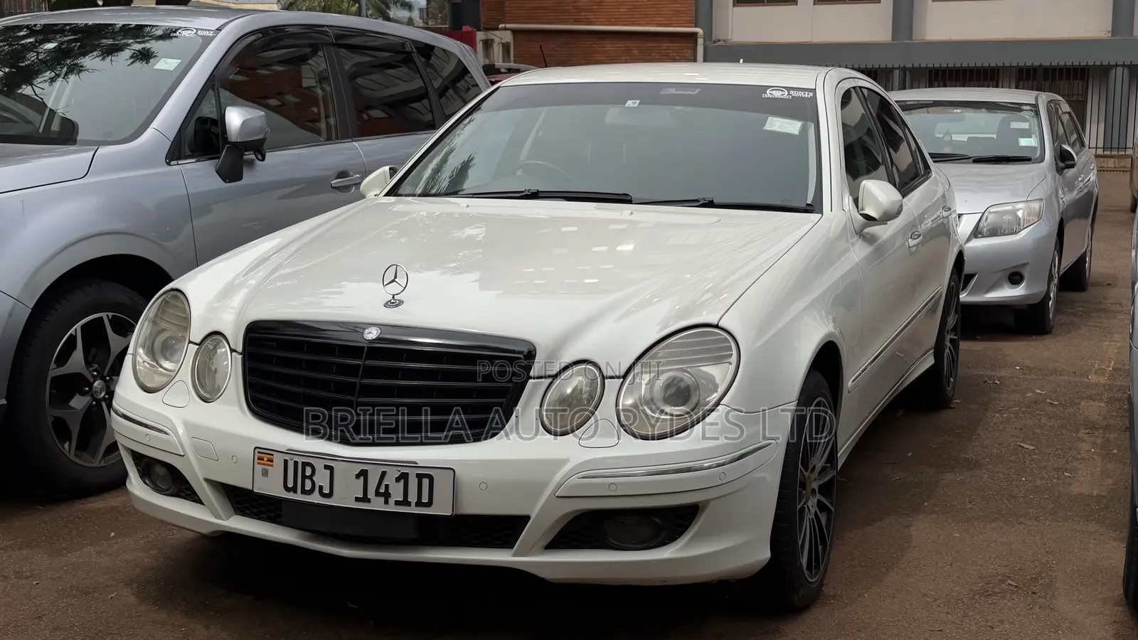 Mercedes-Benz E300 2008 Silver