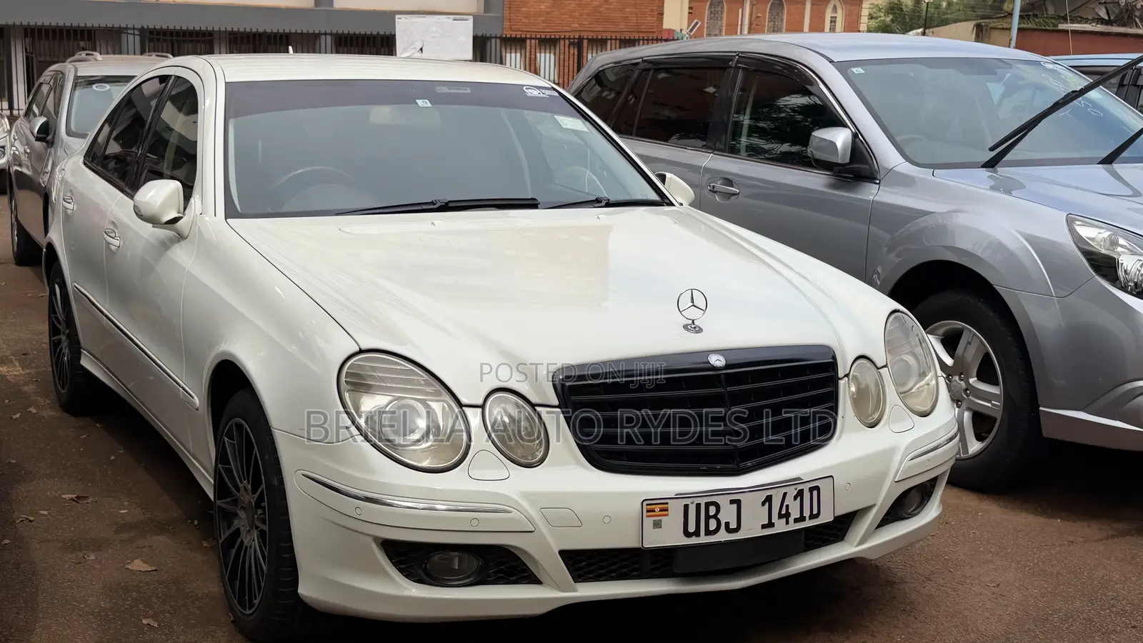 Mercedes-Benz E300 2008 Silver