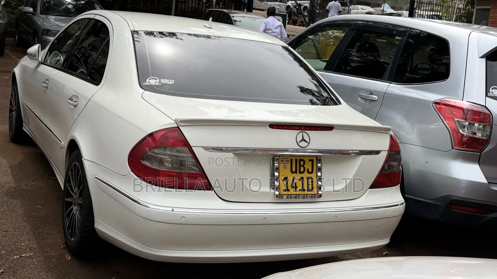 Mercedes-Benz E300 2008 Silver