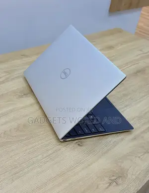 New Laptop Dell XPS 13 9310 16GB Intel Core i7 SSD 512GB