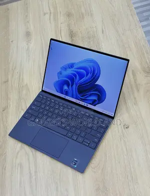 New Laptop Dell XPS 13 9310 16GB Intel Core i7 SSD 512GB