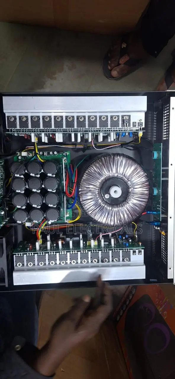 Yamaha Power Amplifier S9500