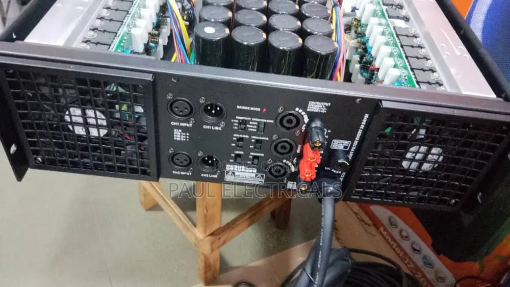 Crest Audio Ca18 Power Amplifier