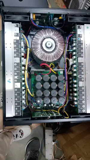 Crest Audio Ca18 Power Amplifier