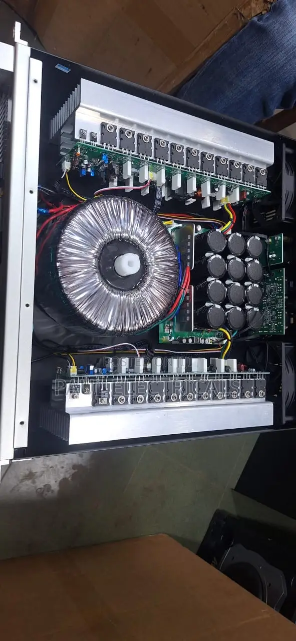 Crest Audio Ca12 Power Amplifier