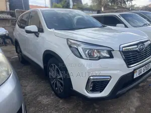 Subaru Forester 2018 White