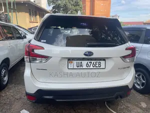 Subaru Forester 2018 White