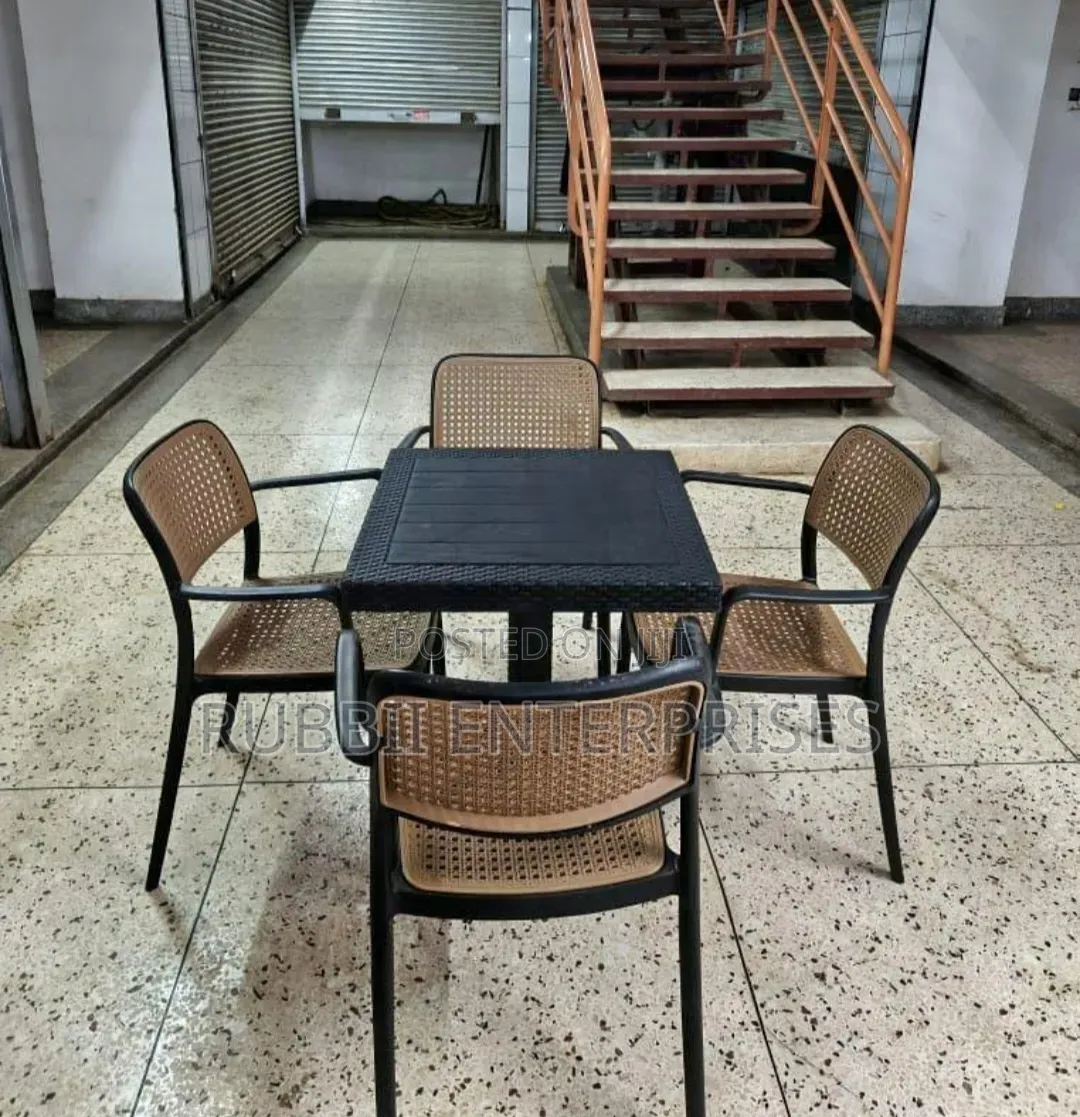 Table 1 Leg + 4 Chairs ~ Brown/Black