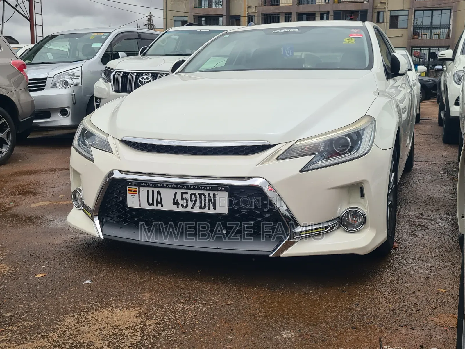 Toyota Mark X 2013
