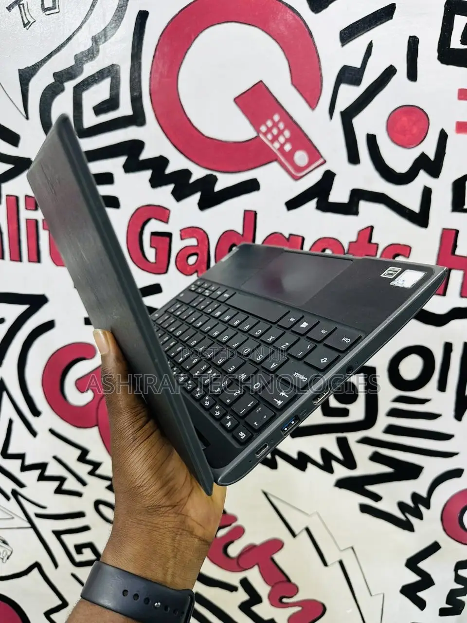 Laptop Lenovo 100e 4GB Intel Celeron SSD 640GB