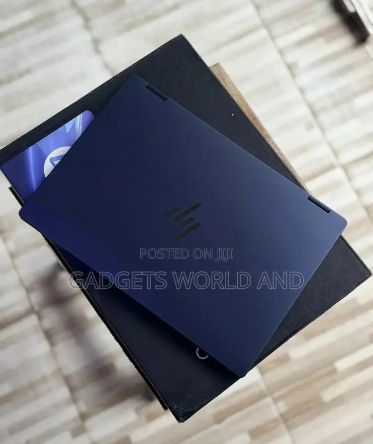 New Laptop HP OmniBook Ultra Flip 14" 16GB Intel Core Ultra 7 SSD 1T