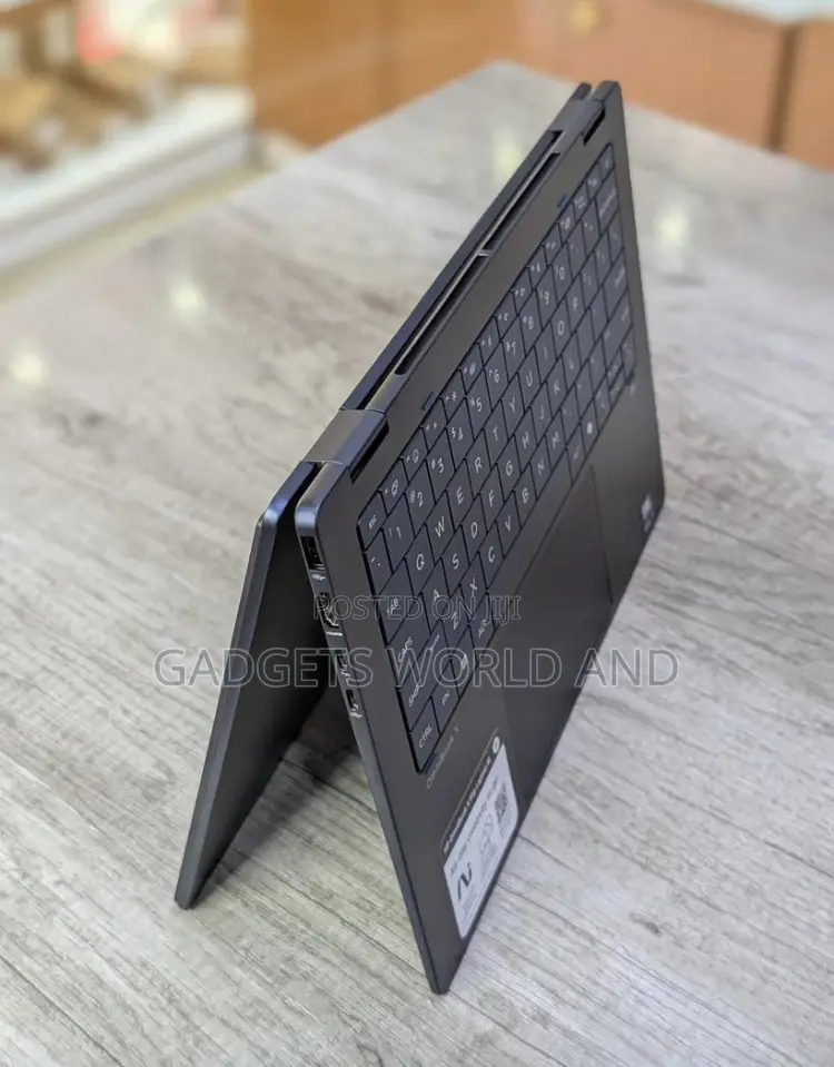 New Laptop HP OmniBook Ultra Flip 14" 16GB Intel Core Ultra 7 SSD 1T