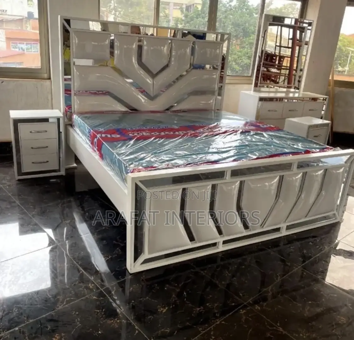  Luxury White Silver Mirror Bed