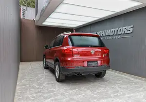 Volkswagen Tiguan 2.0 S Automatic 2012 Red