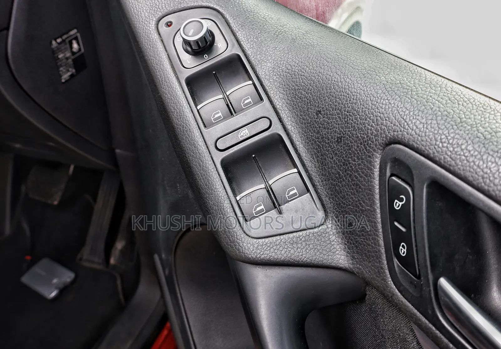 Volkswagen Tiguan 2.0 S Automatic 2012 Red