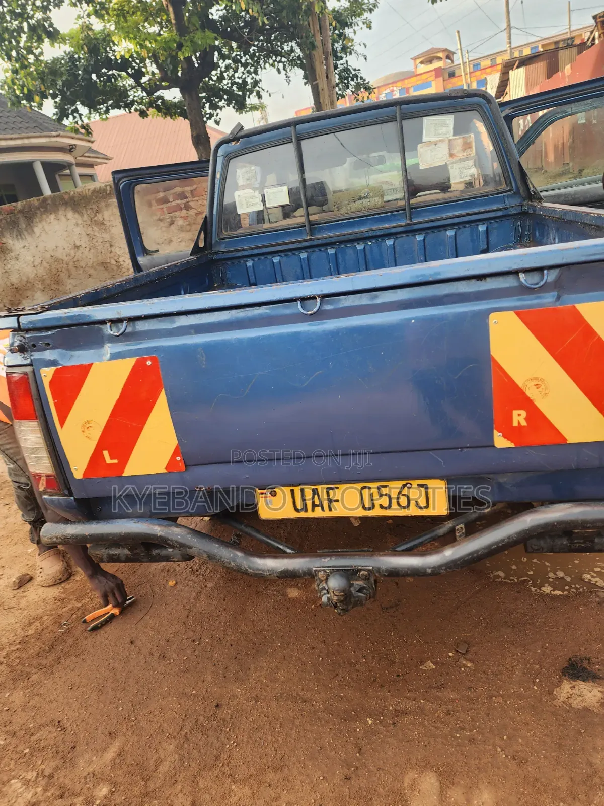Nissan Hardbody 2003 Blue