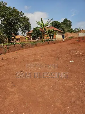 23 Decimals for Sale in Kajjansi Kawotto Entebbe Road