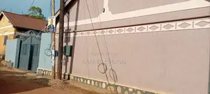8bdrm Duplex in Busiga, Central Division for sale