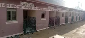 8bdrm Duplex in Busiga, Central Division for sale