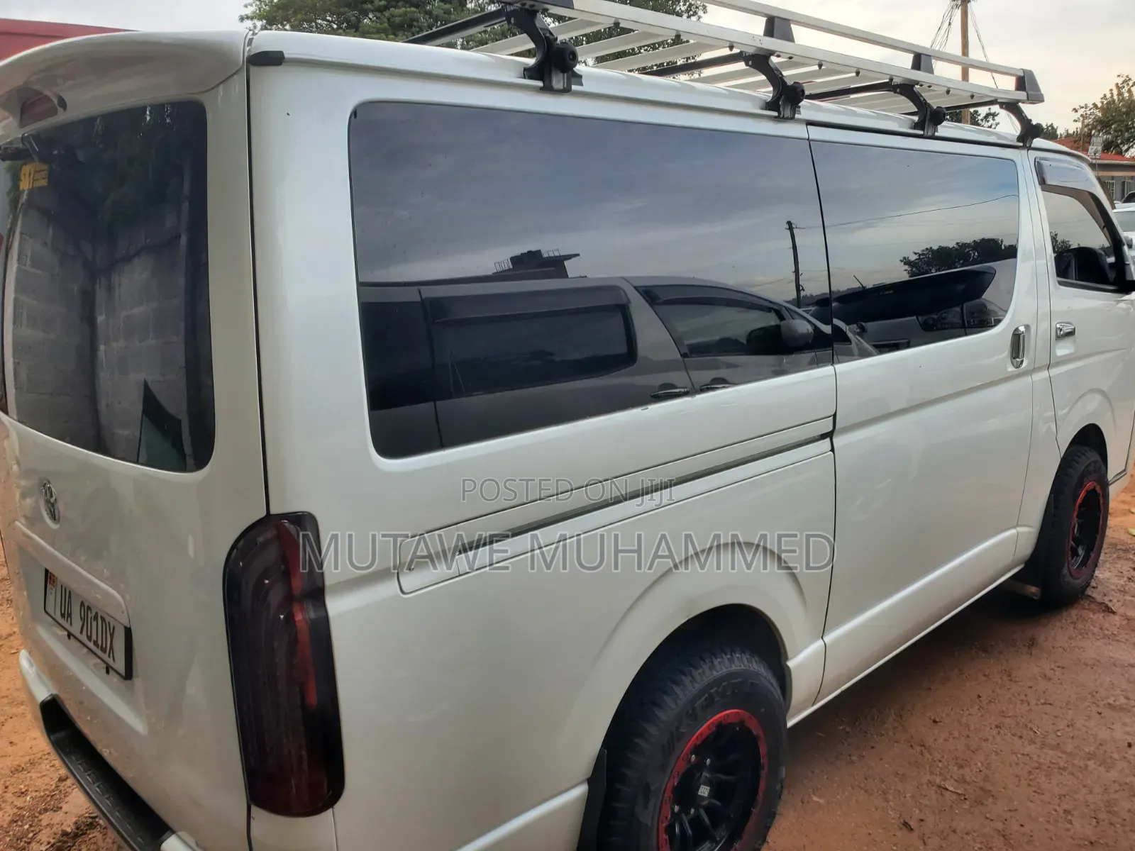Toyota HiAce 2015 White