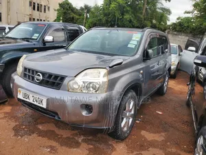 Nissan X-Trail 2010 Gray
