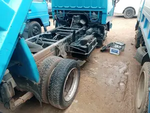 Mitsubishi Canter 1993 Blue