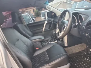 Toyota Land Cruiser Prado 2014 Silver