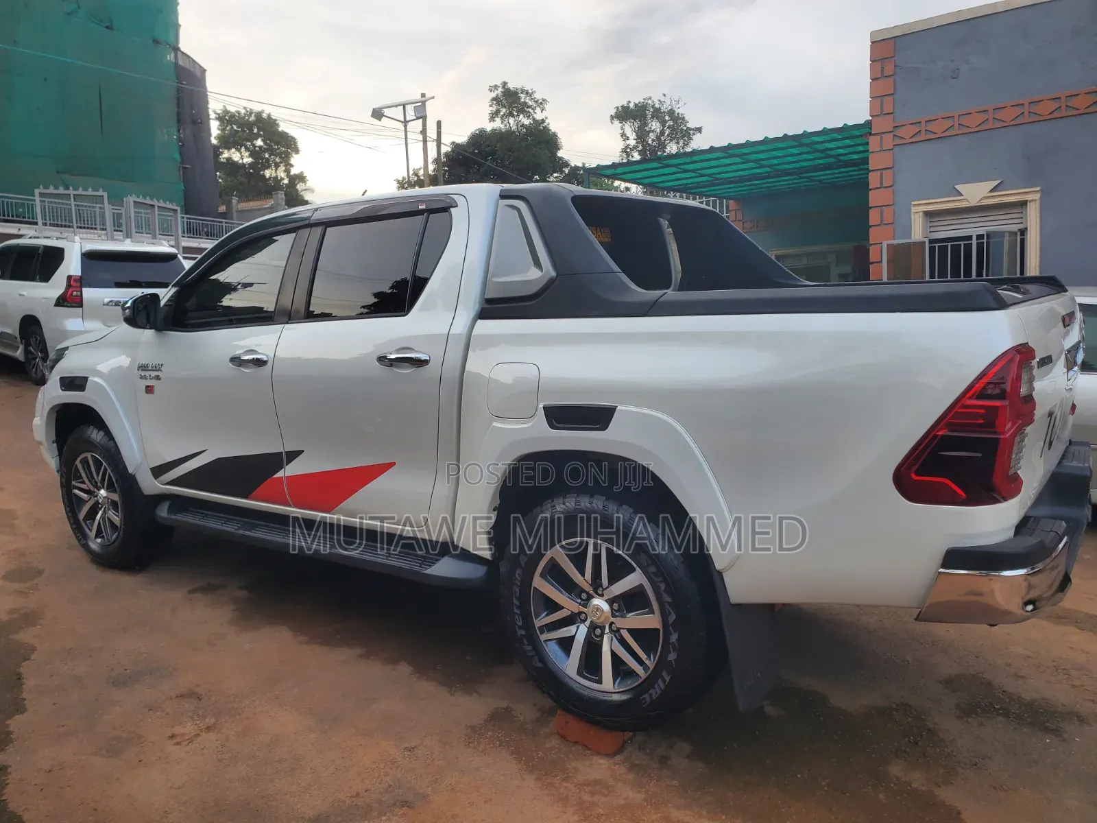 Toyota Hilux 2020 White