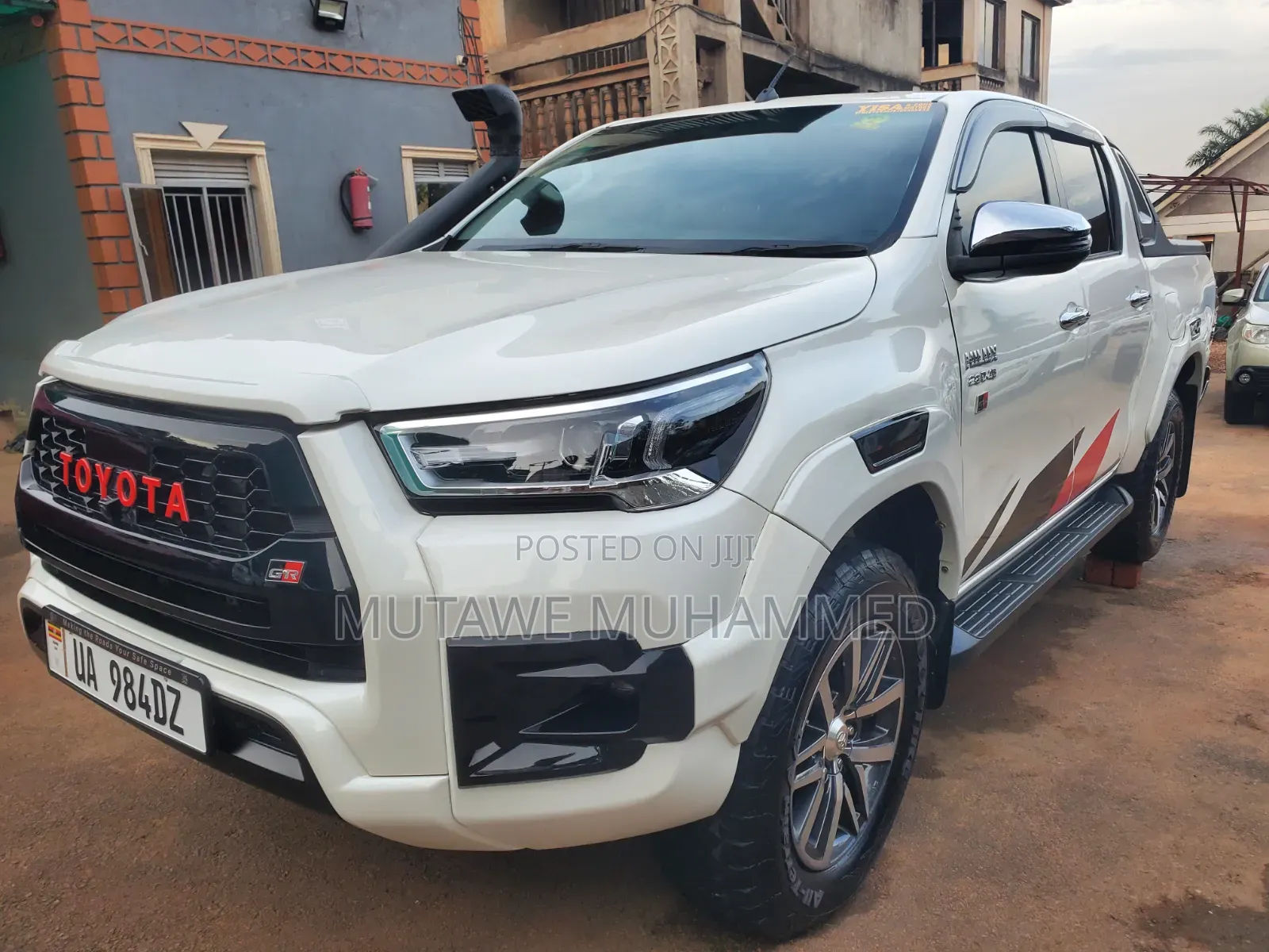 Toyota Hilux 2020 White