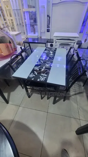 Dining Table With 4 Seats